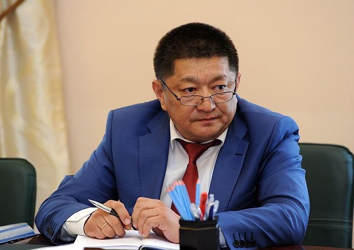 Космосбек Чолпонбаев