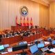 Депутат өкмөт өкүлүнө: "Айып пул айлык пулдан ашпашы керек. Москвич айдап бараткан адамга 17 миң сом айып десең унаамды ал дейт"