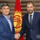 Футбол федерациясы башкы машыктыруучу Александр Крестинин менен келишимди узартты
