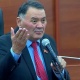 Мас абалда жол кырсыгына кабылган күйөө баласы тууралуу комментарий берүүгө депутат Камчыбек Жолдошбаев даяр эмес
