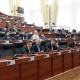 Депутат Ноокат районунда 15 жаштагы окуучулардын боюу 10-12 жаштагы балдардыкындай экенин айтты