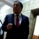 ЭЛДИК ВИДЕО: Асылбек Жээнбеков журналистке: "Ата-энең барбы, тарбия көргөнсүңбү?"