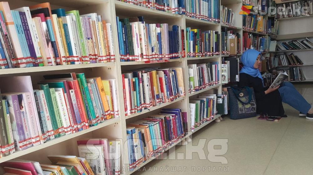 Атамбекова мектепти да, университетти да артыкчылык менен аяктаган