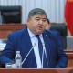 Депутат Жолдошбаев айыл чарба министринин орун басары Керималиевди "костюмуна батпаган" деп атады