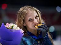 Муз үстүндө бийлөө боюнча Дүйнө чемпиондугунда орусиялык Александра Трусова кайрадан алтын медаль утту