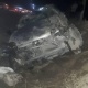 Нарын шаарында жеңил унаа оодарылып кетип, 2 адам жабыркады