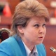 Депутат Ирина Карамушкина: "Бийлик жашырбай эле Атамбаевдин тарапташтарына кысым көрсөтүп жатат"
