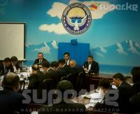 Депутаттар өлкөдөгү жумуш орундары биринчи кезекте чет элдик жарандарга эмес, жергиликтүүлөргө берилиши керектигин айтышты