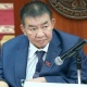 Парламент комитетинде бир жылга жакын жыйынга келбеген депутатты мандатынан ажыратуу маселеси каралат