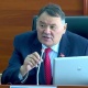 Өкмөттүн отчётун угуп отуруп депутаттардын уйкусу келди