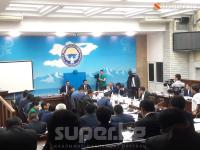 Депутат: "Аймактарда жабдуулар жоктугунан дарыгерлер диагнозду көз жана ооз менен коюп калышты"