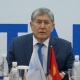 Атамбаев КСДПнын төрагалыгынан кетти
