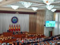Депутат Түп районундагы айылдарда таза суунун түтүктөрү 60 жылдан бери алмаша элек экенин айтты