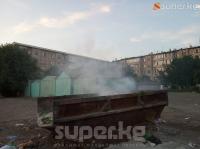 ЭЛДИК КАБАР:  Оштун тургундары көп жылдан бери таштанды төкчү урнадан чыгып жаткан түтүнгө ууланып жашоого аргасыз