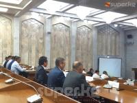 "Жанагы суудан өткөндөн кийин". Депутаттар жаңы айыл чарба министрин сынга алды