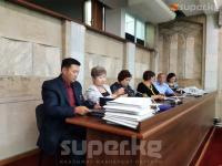 Жаңы конуштун тургундары парламентке арызданып келишсе, депутаттар өкмөткө шылтады
