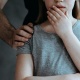 Токмокто 15 жаштагы кызды зордуктоого шектелген 41 жаштагы жарандын апасы: "Уулумдун күнөөсүз экенин ДНК аркылуу далилдегенге көзүбүз жетет"