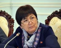 Депутат Карамат Орозова: "Бул маселени катуу көзөмөлгө албаса Ак-Сайдан кеткен түз коридор тосулуп калат да Лейлек району, Сүлүктү шаары барымтада калат". КҮНСОБОЛ