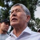 Атамбаев: "Тарапташтарымда курал жок болчу, мен жогору карай ок аттым"