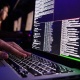 Париждеги мейманканалардын биринде жашыруун маалыматтар камтылган ноутбуктарды уурдап кетишти