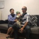 Наристе кучактап жолдо кайыр сурап жүргөн эркек кишинин аты-жөнү аныкталды