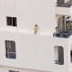ЭЛДИК ВИДЕО: Бешинчи кабатта терезе сыртында басып жүргөн баланы Кудай сактады