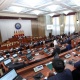 Жогорку Кеңеште үй-бүлөлүк зомбулук жөнүндө мыйзамга өзгөртүүлөрдү киргизүү тууралуу мыйзам долбоору каралып жатат