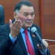 Депутат Жолдошбаев күйөөсүнүн токмогунан каза болгон аялдар тууралуу: "Бул окуянын себеби эмнеден болуп жатат? Күйөөсү ичип алганбы же аялынан кеткенби?"