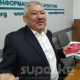 Азимбек Бекназаров Малайзияга кете элек. Ал учурда китеп жазууда, китеби 15 күндө бүтүп калат