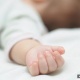 Сузакта 2 жашар наристе катуу сабалып каза болду. Шектүү катары баланын жеңеси кармалды