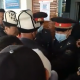 Ошто 3 партиянын байкоочу өкүлдөрүн чыгарып салып, киргизбей жатат деген видео тарады