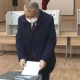 "Өлкөнүн жыргалчылыгы үчүн иштей турган партияга добуш бердим деген ойдомун". Боронов №62 мектепке барып шайлоого катышты