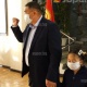 "Мекенчил" партиясынын лидери Камчыбек Ташиев кичүү кызы менен келип добуш берди