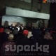 Ак Үй алынгандан 2 күн өттү, Бишкек тынчый элек. Учурда өкмөт үйүнүн алдына эл топтолгон