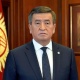 Тактыдан кулатылган Сооронбай Жээнбеков премьер-министрдин кызматтан кетүү жарлыгына кол койду
