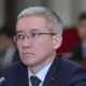 Вице-премьер Эркинбек Асрандиев Садыр Жапаровдун командасы менен иштебей турганын айтып, отставкага кетти