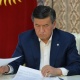 Сооронбай Жээнбеков парламенттин бүгүнкү жыйынында Садыр Жапаровго байланыштуу маселени кайра карап чыгууну сунуштады