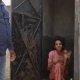 Индияда 17 жыл чогуу жашаган аялды күйөөсү бир жарым жылдан бери дааратканага камап келген