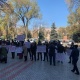 БШКнын алдында "Бүтүн Кыргызстан" партиясынын тарапташтары шайлоону өз убагында өткөрүүнү талап кылып митинг өткөрүштү