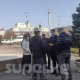 Бишкектин мэриясынын алдында өтүп жаткан митингдин уюштуруучуларынын бири сүйлөшүүгө кирип кетти