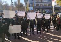 "Түндүк электронун" кызматкерлери мыйзам бузууларга жана саясий кийлигишүүгө каршы митингге чыгышты