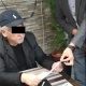 Көмүр боюнча тендердик комиссиянын мүчөсү 500 миң сом пара алып жаткан жеринен кармалды