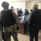 Финпол: "Депутат Кубанычбек Жумалиевдин соода борборлоруна тинтүү жүрүп жатат" (видео)