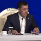 "Муунта берет". Журналисттер Садыр Жапаровдун эмне үчүн галстук такпаганына кызыгышты