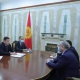 Президенттин милдетин аткаруучу Казакстандын элчиси менен саясий жана экономикалык байланыштардын азыркы абалы тууралуу талкуулашты