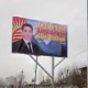 БШК президенттикке талапкер Садыр Жапаровдун сүрөтү түшүрүлгөн баннер боюнча үн катты