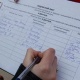 "Кол тамгалардын саны кыскарбайт". БШК 30 миң адамдан кол топтоо боюнча айрым талапкерлердин кайрылуусуна жооп берди