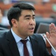 Жанар Акаев ОшМУга экс-министр Каныбек Исаковдун атын ыйгарууну сунуштады