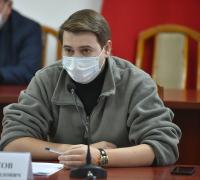 Өкмөт башчынын милдетин аткаруучу дары каражаттарынын наркына мониторинг жүргүзүү маанилүү экенин айтты