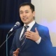 Англис тилинде сүйлөгөн министрлерди улай Нуржигит Кадырбековдун видеосу тарады
